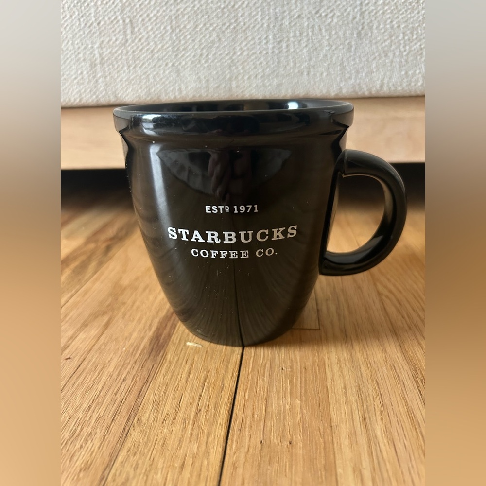 Vintage Starbucks 2002 Black Abbey 12oz Mug